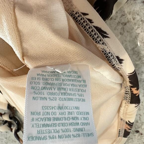 Kona Sol Leopard Print One Piece Swimsuit V-Neck Y-Back Rings Medium - Picture 8 of 13